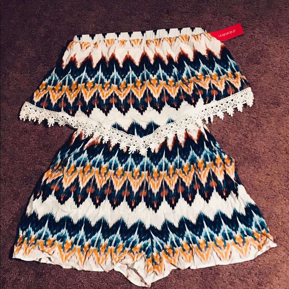 NWT Xhilaration Women’s Strapless Romper Small 🌻✨